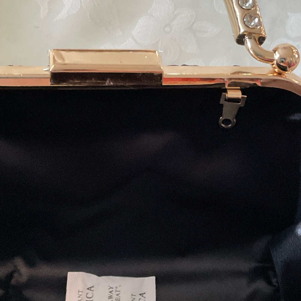 YYW Elegant Black Clutch with Rhinestone Handle and Clasp. NWT - Picture 5 of 5
